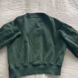 tna “cozy af” dark green crewneck